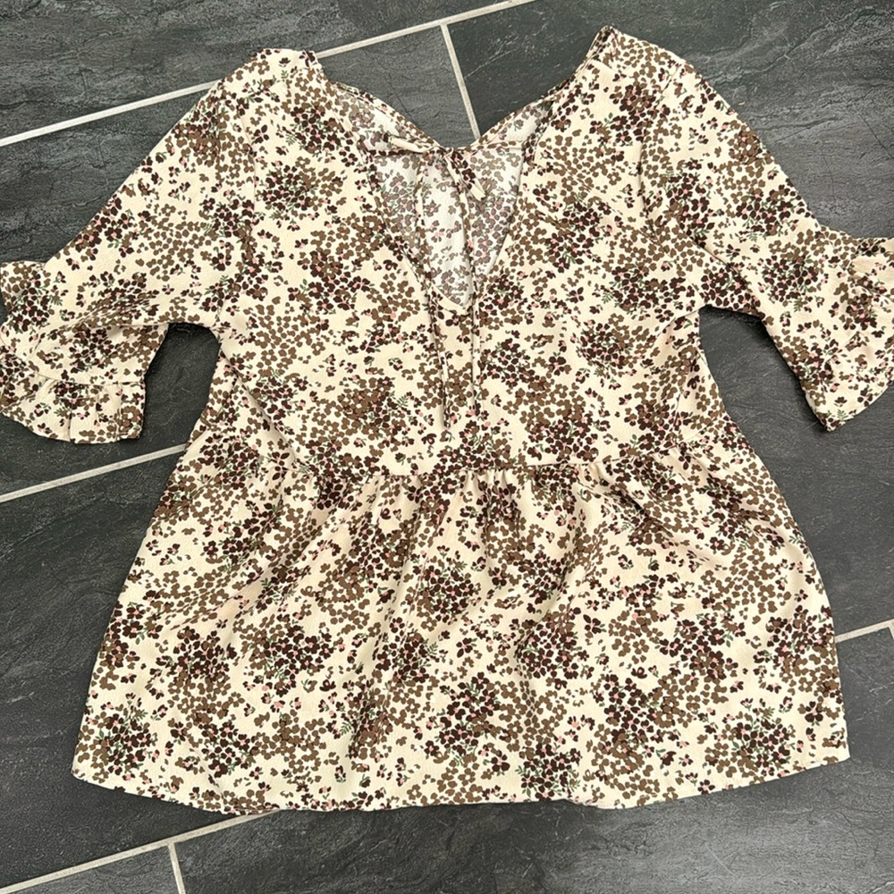 2 Hearts blouse size large